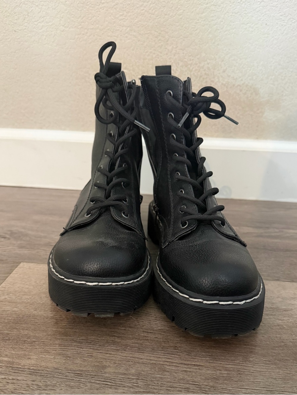 Sincerly Jules Black Lace-Up Combat Boots with Chunky Sole - Picture 2 of 7